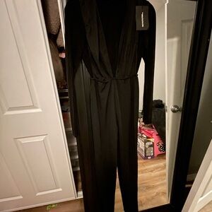PrettyLittleThing Black Long-Sleeve Plunge Jumpsuit with Waist Tie